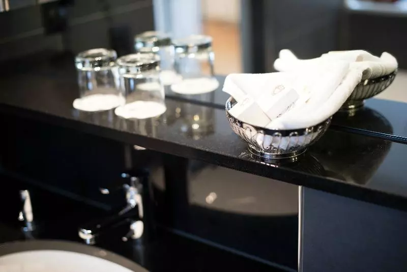 اتاق اکونومی, Glockenhof Zurich