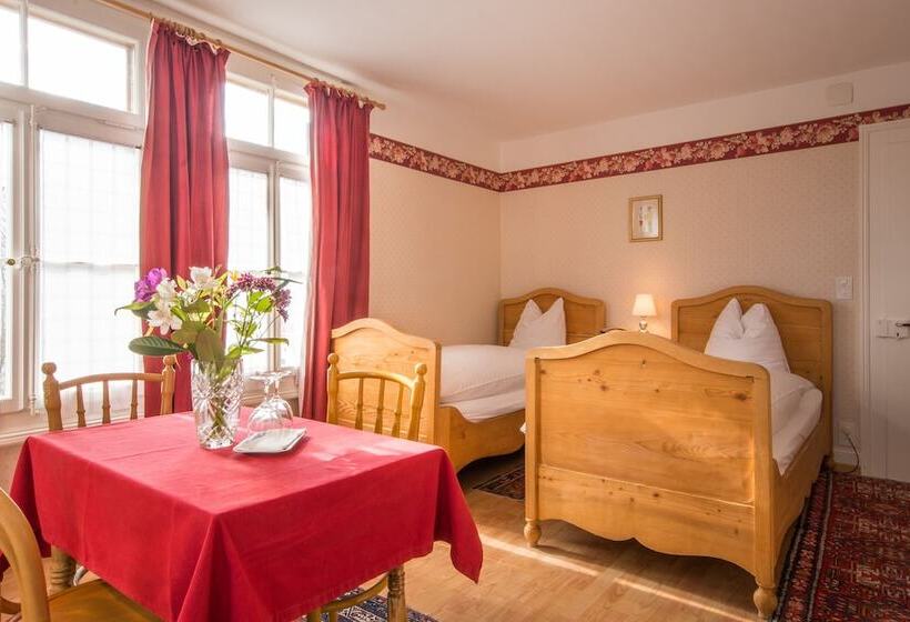 غرفة إقتصادية عائلية, Historic Hotel Falken