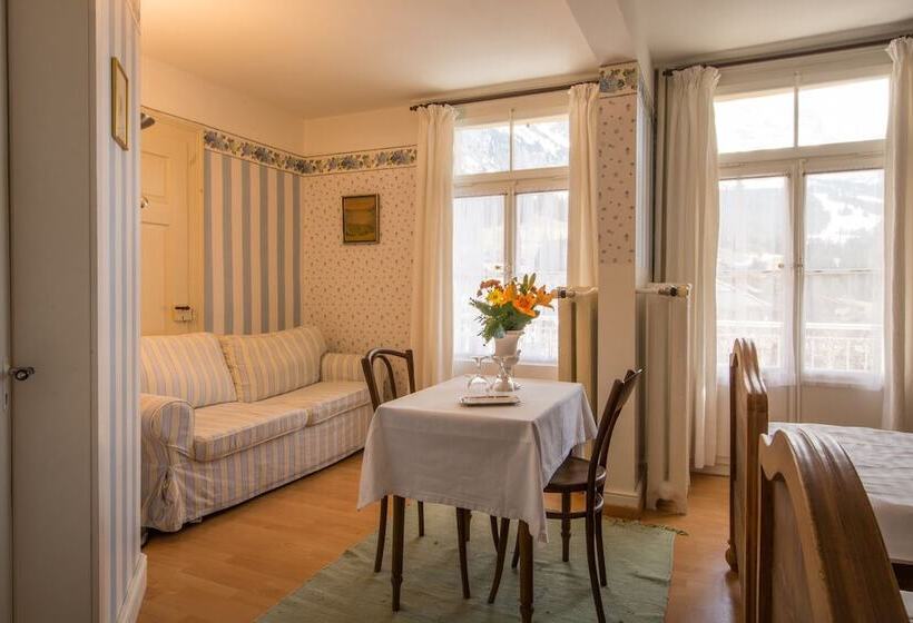 غرفة سوبيريور مطلّة علي الحديقة, Historic Hotel Falken