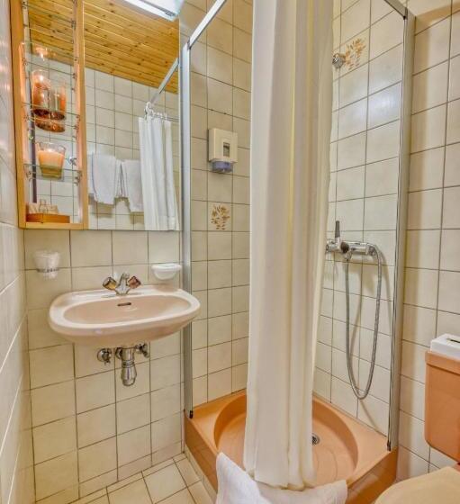 Номер Стандарт, Hôtel Les Sources