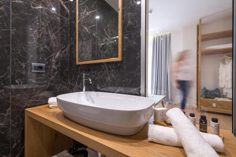 Номер Стандарт Индивидуальный, J5 Hotels Helvetie & La Brasserie