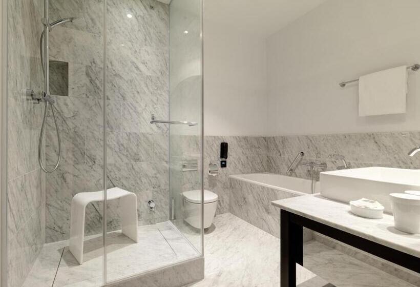 سوییت جونیور, Hôtel Métropole Genève