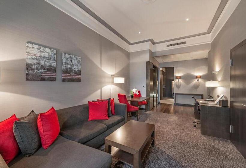 سوییت, Hôtel Métropole Genève