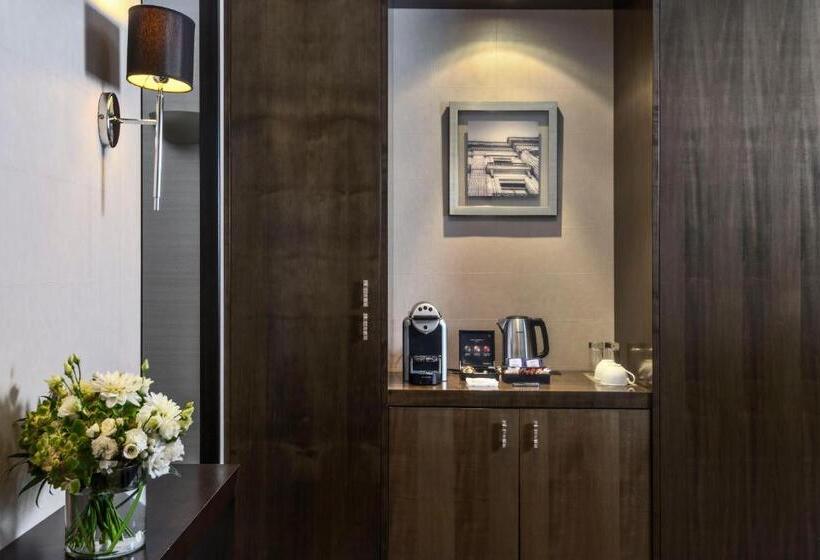 سوییت, Hôtel Métropole Genève