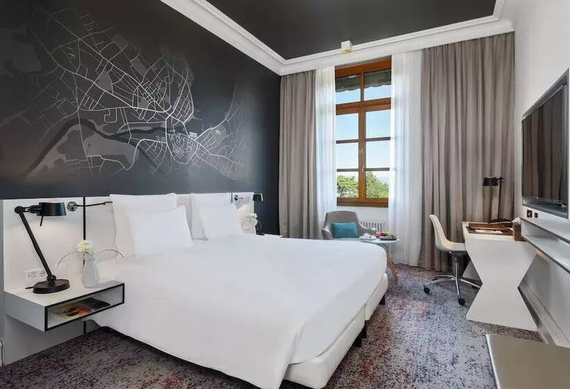 Premium-huone, Hôtel Métropole Genève