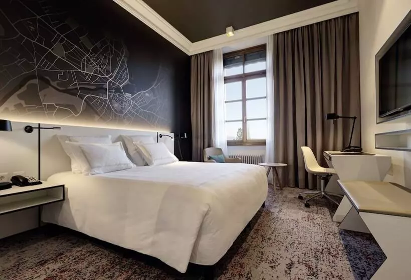 Premium-huone, Hôtel Métropole Genève