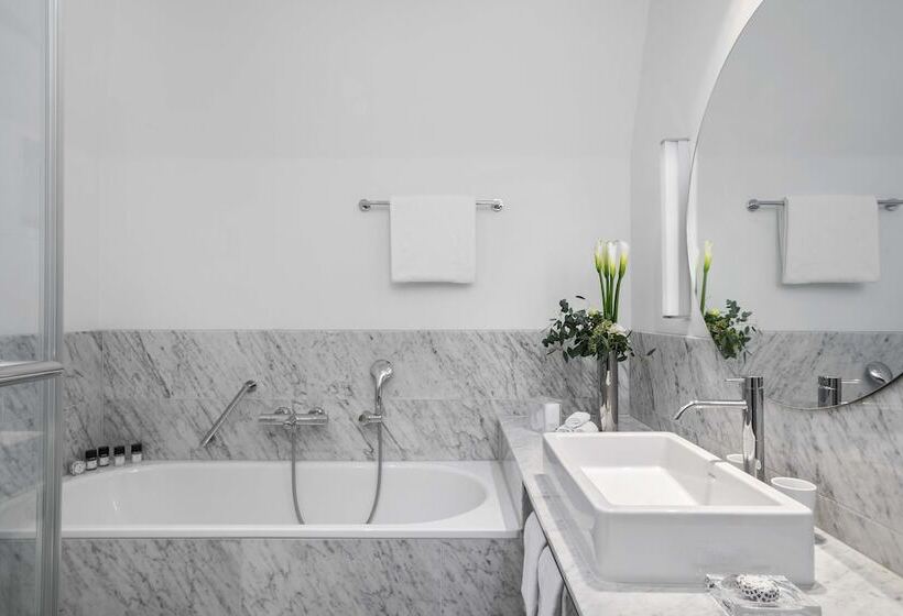 سوییت جونیور, Hôtel Métropole Genève