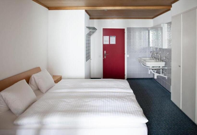 Номер Стандарт, Montana By Mountain Hotels