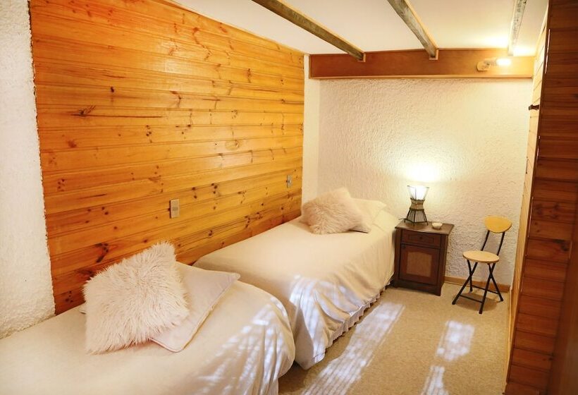 غرفة قياسية رباعية, Posada De Farellones