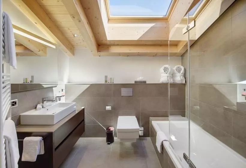 1 Bedroom Penthouse Apartment, Schlosshotel Zermatt – Active & Cbd Spa