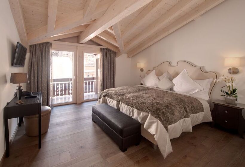 1 Bedroom Penthouse Apartment, Schlosshotel Zermatt – Active & Cbd Spa
