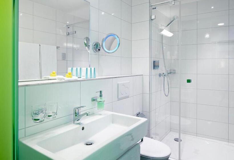 اتاق سوپریور با تخت بزرگ, Sorell Hotel Rütli