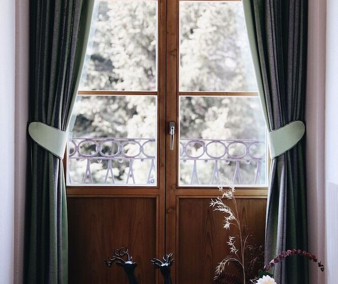 اتاق راحتی, Steinbock Pontresina