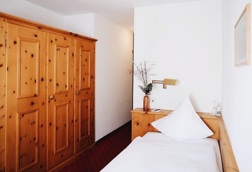 اتاق استاندارد یک نفره, Steinbock Pontresina