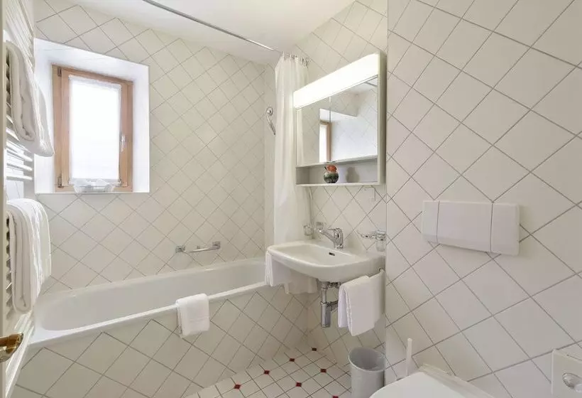 اتاق استاندارد, Steinbock Pontresina