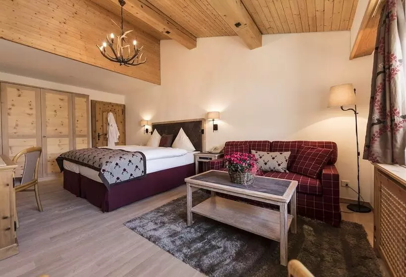 اتاق استاندارد سه نفره, Steinbock Pontresina