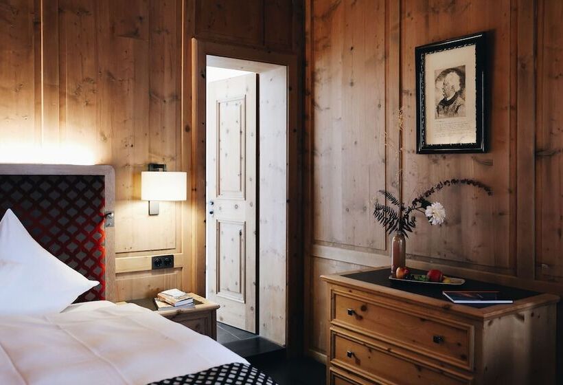 اتاق راحتی, Steinbock Pontresina