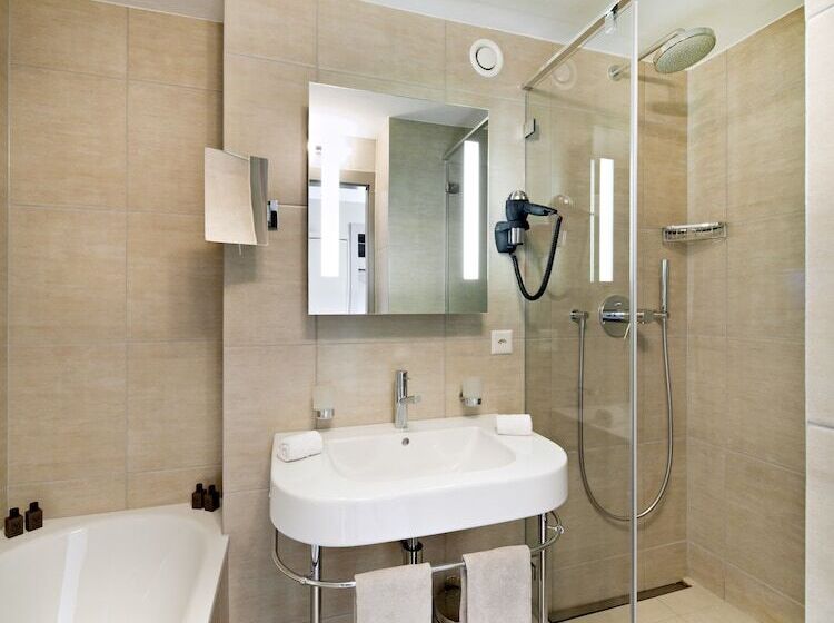 シティビュージュニアスイート, Vanessa