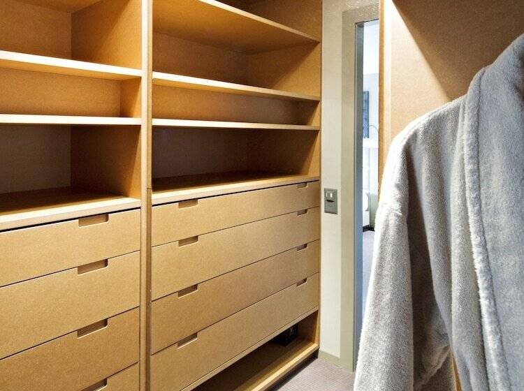 シティビュージュニアスイート, Vanessa