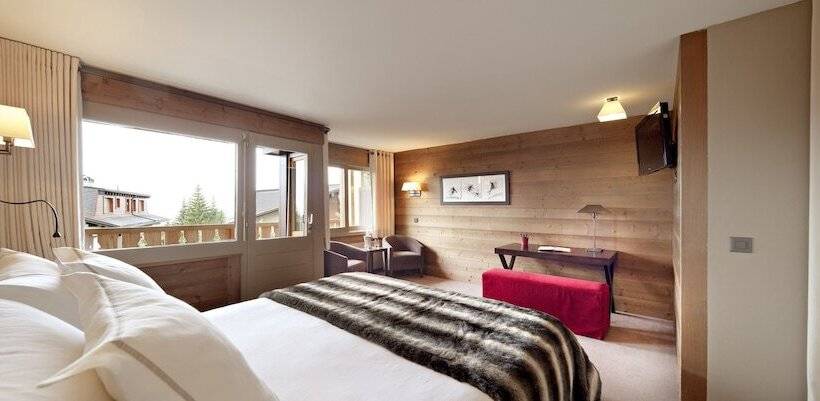 ３ベッドルームデュプレックスアパート, Vanessa