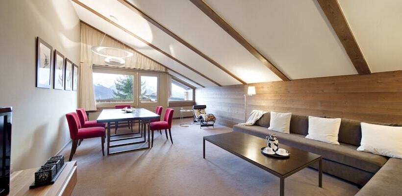 デラックススイートの３ベッドルーム, Vanessa