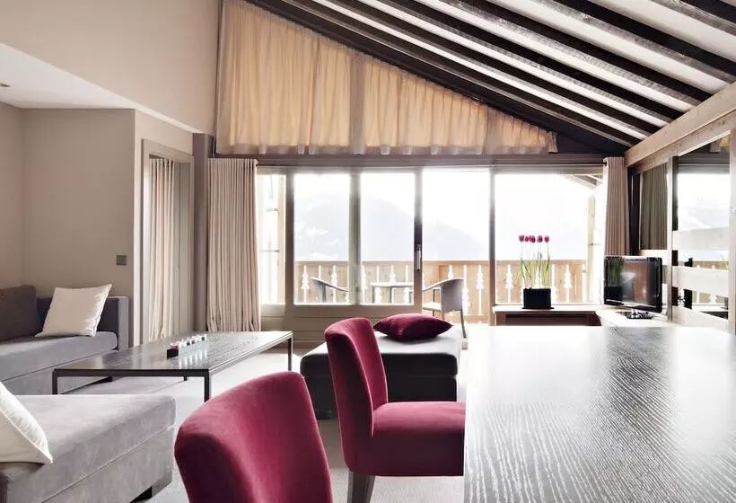 3 Bedroom Suite, Vanessa
