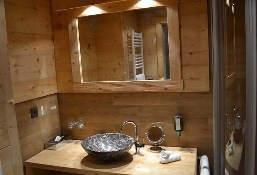 Economy-huone, Waldhotel Doldenhorn