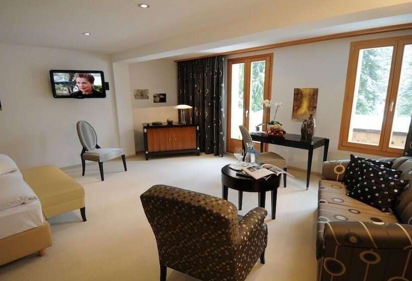 סוויטת ג'וניור, Waldhotel Doldenhorn