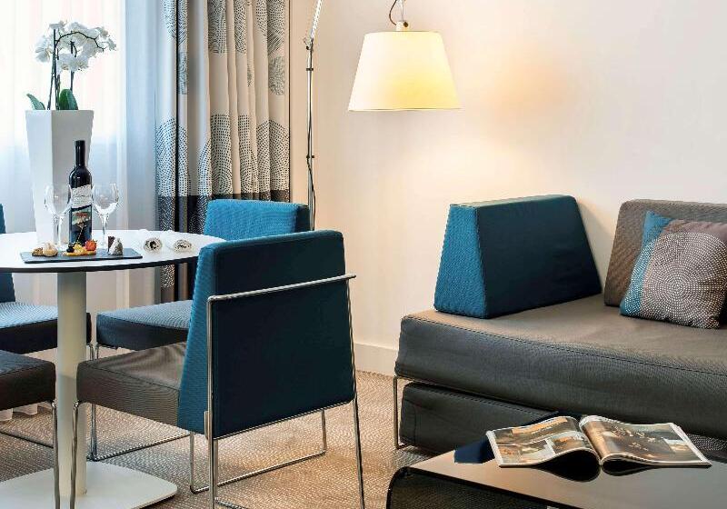 Suite met Kingsize Bed, Novotel Lugano Paradiso