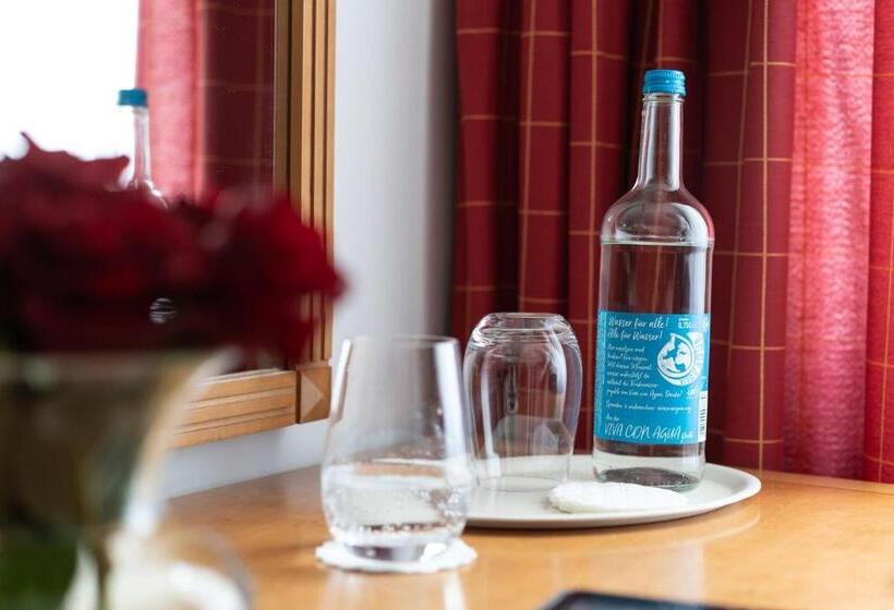 اتاق راحتی, Baseler Hof