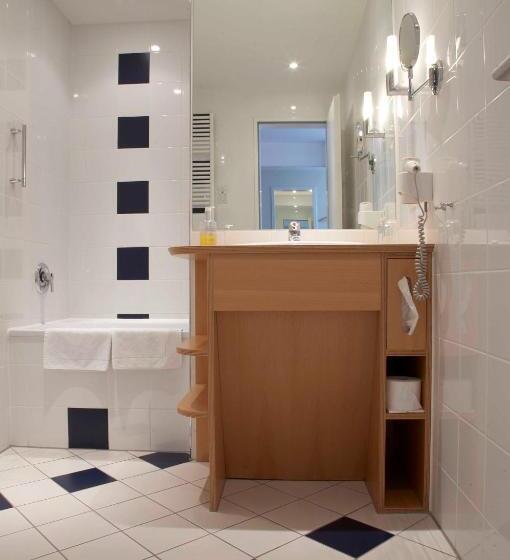 اتاق سوپریور, Baseler Hof