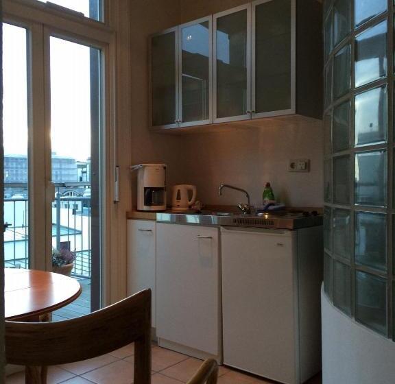 سوئیت پنت هاوس, Baseler Hof