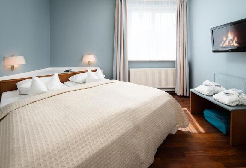 سوئیت پنت هاوس, Baseler Hof