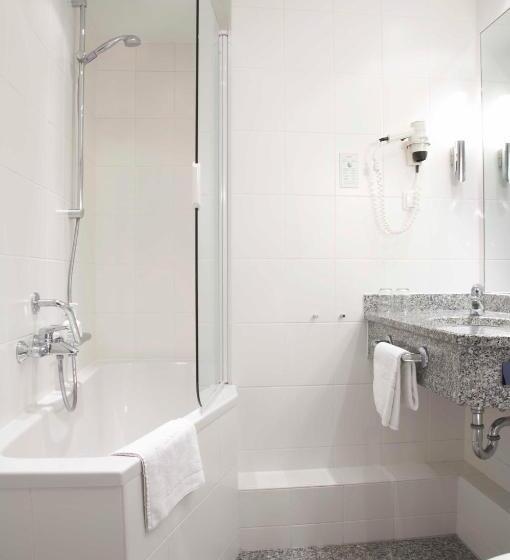 اتاق خانوادگی, Baseler Hof