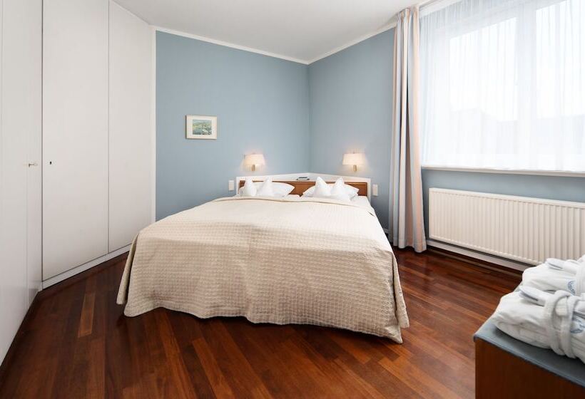 سوئیت پنت هاوس, Baseler Hof