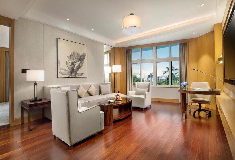 Президентский Люкс, Xiamen C&d Hotel Free Welcome Snacks Oasis Garden