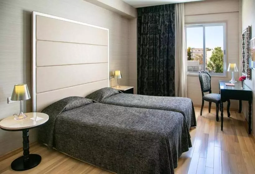 Executive-huone, Cleopatra