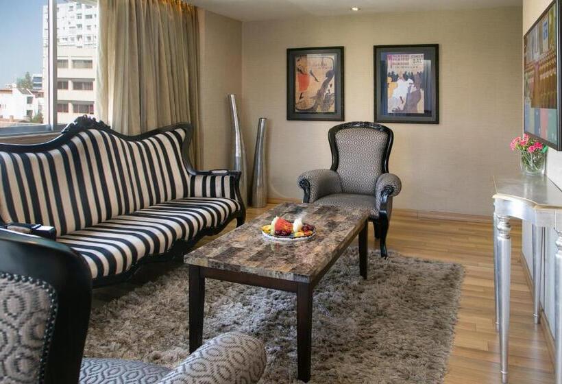 سوییت اجرایی, Cleopatra