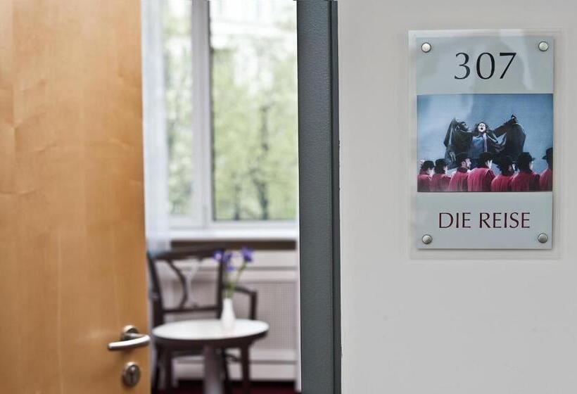 اتاق خانوادگی, Come Inn Berlin Kurfurstendamm