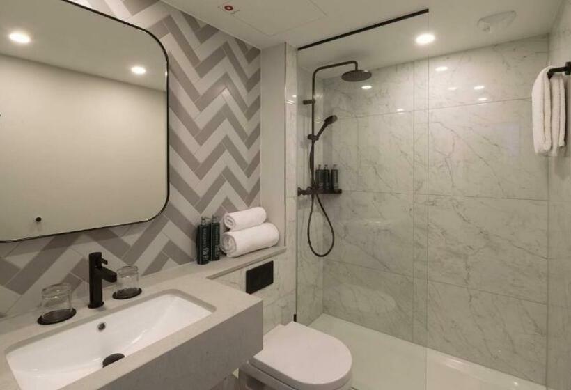 اتاق خانوادگی, Doubletree By Hilton Berlin Ku Damm