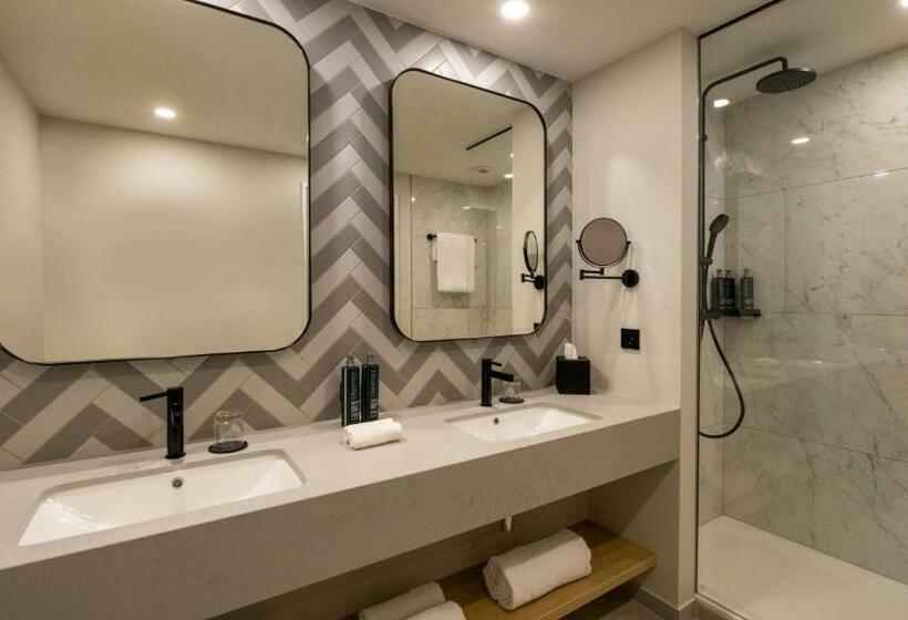 اتاق لوکس, Doubletree By Hilton Berlin Ku Damm