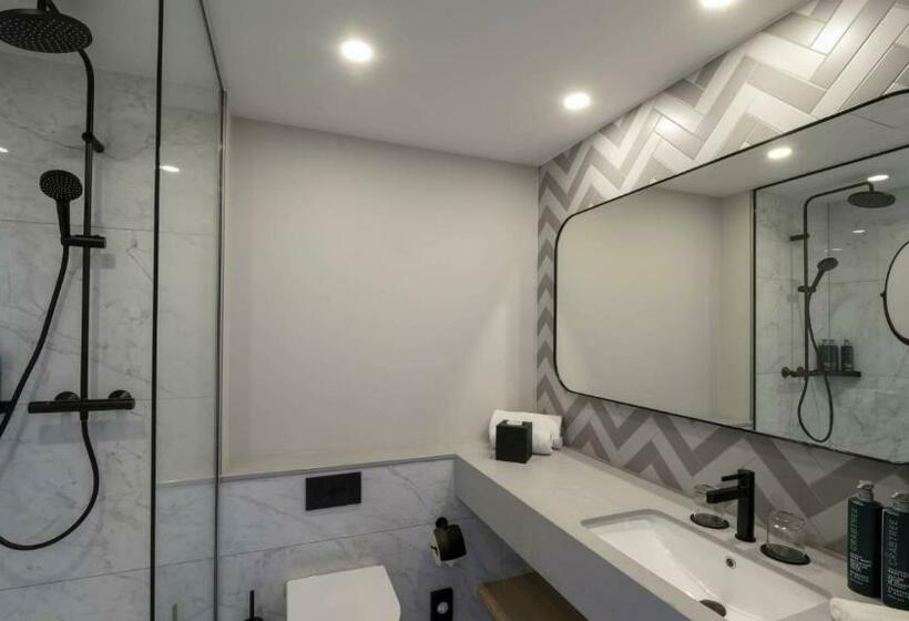 سوییت جونیور, Doubletree By Hilton Berlin Ku Damm