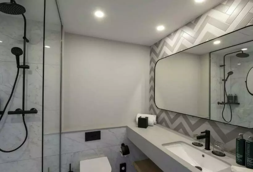 سوییت جونیور, Doubletree By Hilton Berlin Ku Damm