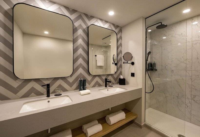 اتاق لوکس, Doubletree By Hilton Berlin Ku Damm