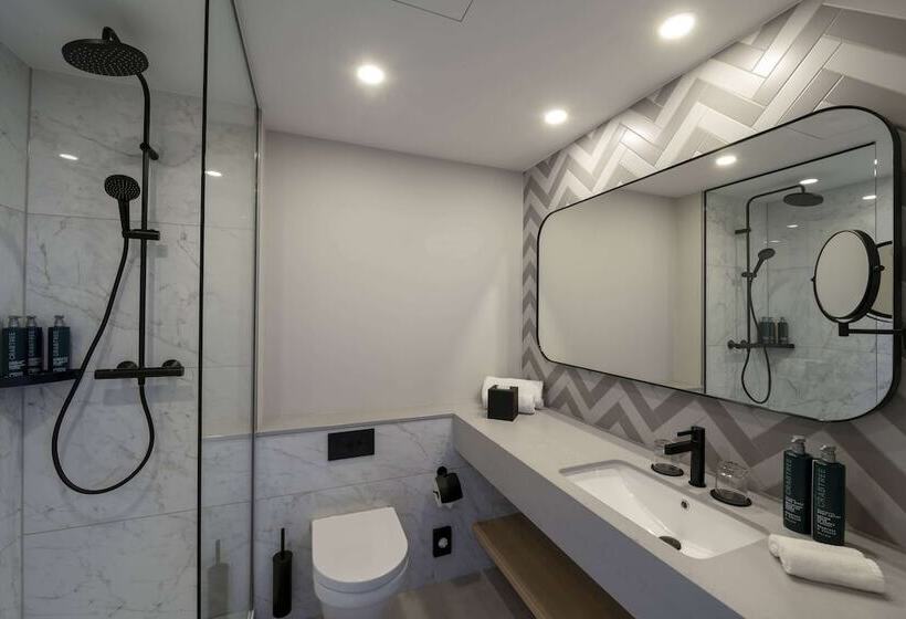 سوییت جونیور, Doubletree By Hilton Berlin Ku Damm