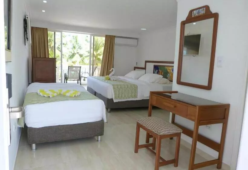 Standard Triple Room Sea View