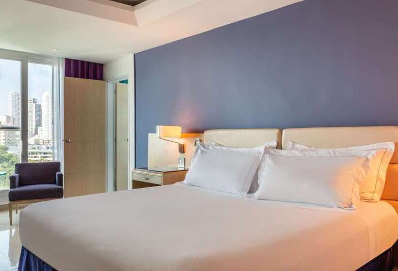 غرفة قياسية مطلة على المدينة, Hilton Cartagena