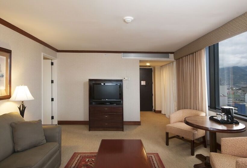 스위트, Delta Hotels By Marriott San Jose Aurola