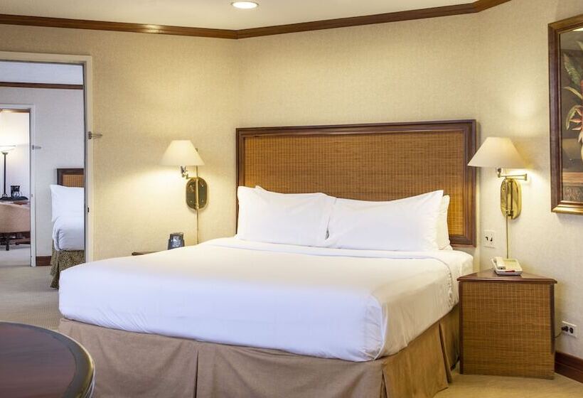 스위트, Delta Hotels By Marriott San Jose Aurola