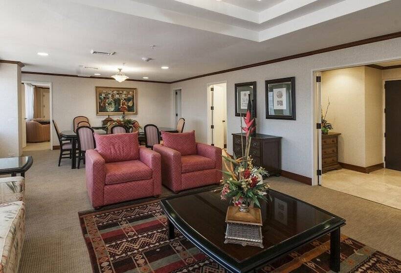 스위트, Delta Hotels By Marriott San Jose Aurola